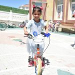 Başkan Aşgın, mülteci çocuklara sürpriz yaptı