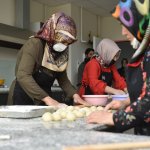 Baklava ve Börekler Alp Bebek İçin Yapılıyor