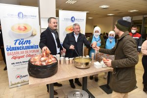 Aşgın’dan öğrencilere moral ziyareti