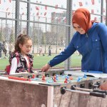 Çocuklar, Millet Bahçesinde gönüllerince eğlendiler