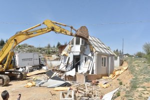 Kalan 2 kaçak villa da yıkıldı