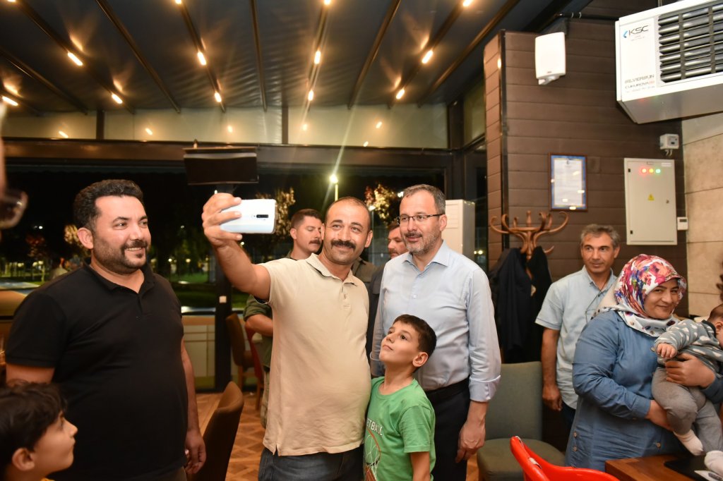 Kasapoğlu, Çorum’a uğradı, vatandaşlarla hasbihal etti