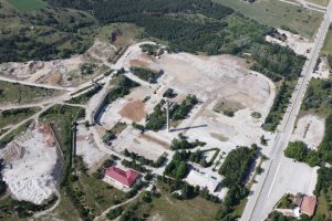 Aşgın, Çimento Fabrikası Arazisi'nde incelemede bulundu