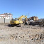 Metruk binaların yıkımlarına devam ediliyor