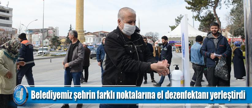 Belediyemiz şehrin farklı noktalarına el dezenfektanı yerleştirdi