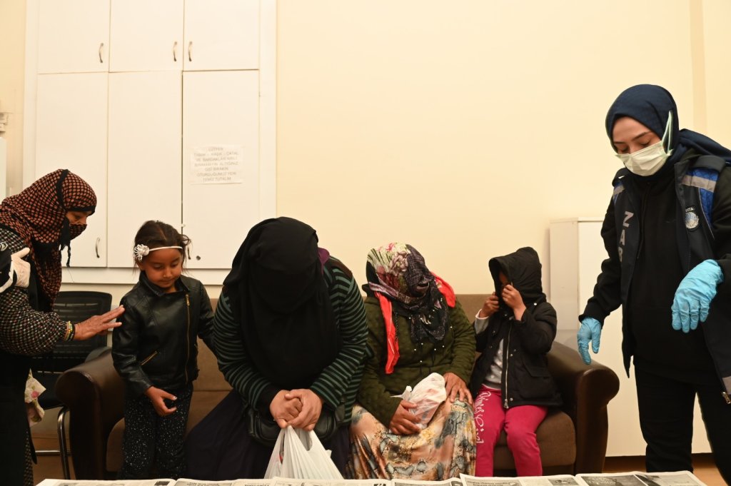 Zabıtadan Dilencilere Akşam Operasyonu