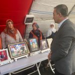 Başkan Aşgın ve Rektör Öztürk, Diyarbakır anneleriyle nöbet tuttu