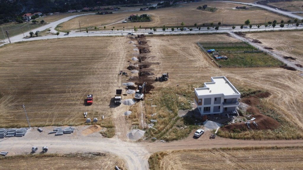 Çoraklık 36. Sokak’ta kanalizasyon hattı çalışması