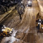 Şehir içerisinde toplanan karlar Çomar Barajı’na taşınıyor