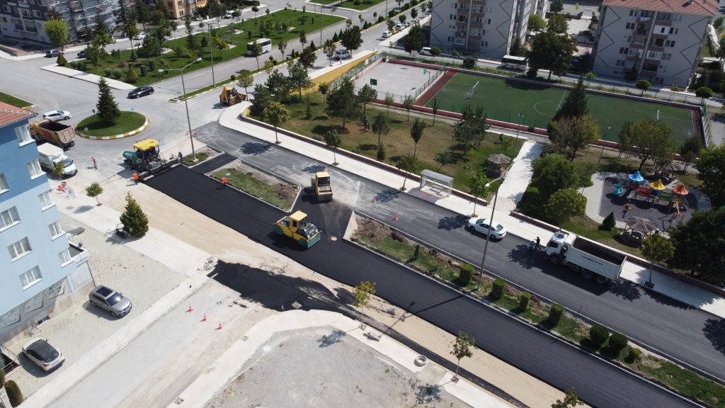 Buhara 5. Cadde’de asfalt çalışması tamamlandı
