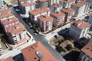 Selçuk Caddesi’nde önce alt yapı sonra asfalt