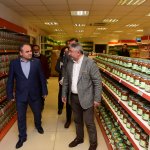 Belediyemizden evinde kalan yaşlıların evlerine hizmet