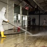 Belediyemiz, arastayı da yıkayıp dezenfekte etti