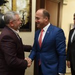 “Bir şey başaracaksak muhtarlarımızla başaracağız”