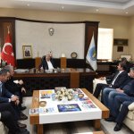 Taş üstüne taş koyan herkesin yanındayız