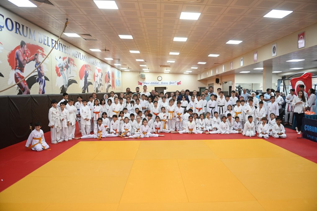 Karatecilerin Kuşak Sınavı Heyecanı