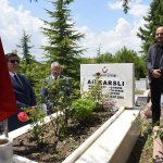 Başkan Aşgın ve Meclis Üyeleri şehitleri unutmadı