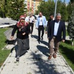 Ahçılar sokaklara asfalt