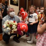 Minik Aymina, 23 Nisan Belediye Başkanı oldu