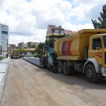 Yeni yollarda asfalt çalışması başladı