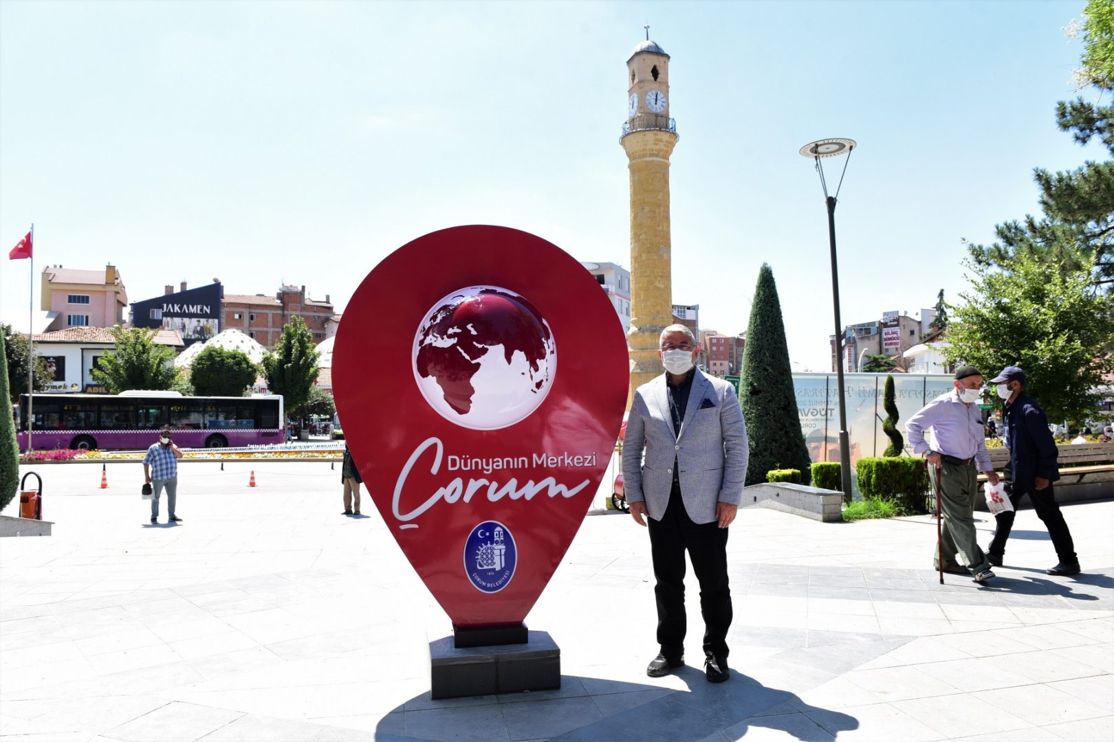 Dünyanın Merkezine Çok Yakıştı