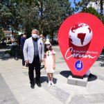 Dünyanın Merkezine Çok Yakıştı