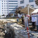 Belediyemizden Hastane bahçesine 750 metre asfalt