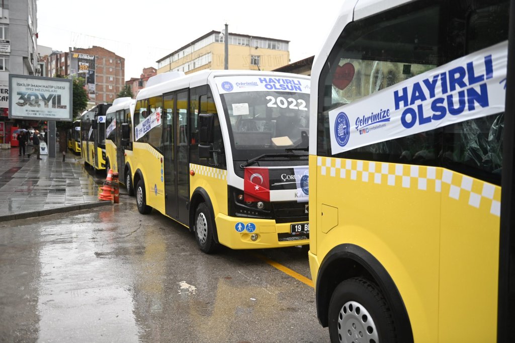 Yeni Otobüsler Törenle Hizmete Sunuldu