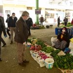 Başkan Aşgın, semt pazarlarını inceledi