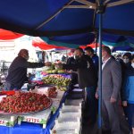 Zabıta ekiplerinden semt pazarlarında denetim