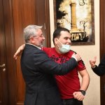 Başkan Aşgın, Engelli Yüzme Takımına palet hediye etti