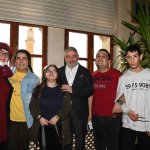 Başkan Aşgın, Engelli Yüzme Takımına palet hediye etti