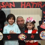 Çocuklarla yakından ilgilendi