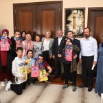 Başkan Aşgın, Engelli Yüzme Takımına palet hediye etti