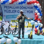 "Pedallar Dönüyor Yüzler Gülüyor"