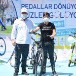 "Pedallar Dönüyor Yüzler Gülüyor"