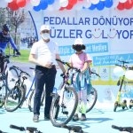 "Pedallar Dönüyor Yüzler Gülüyor"