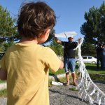 “Çocuk gülerse dünya güler”