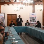 Arasta esnafı ile istişare ve bilgilendirme toplantısı yapıldı