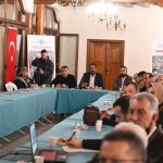 Arasta esnafı ile istişare ve bilgilendirme toplantısı yapıldı