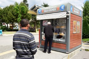 Halk Ekmek’ten dar gelirliye 1 TL’den ekmek