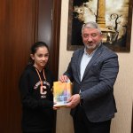 Başkan Aşgın koltuğunu minik başkanlara devretti