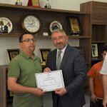 5 öğrenciye okur yazarlık belgesi