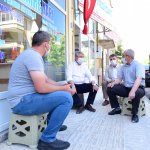 Aşgın, halkın içindeki başkan