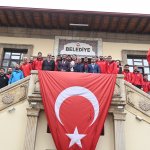 Efeler, Kupayı Başkan Aşgın’a Takdim Etti