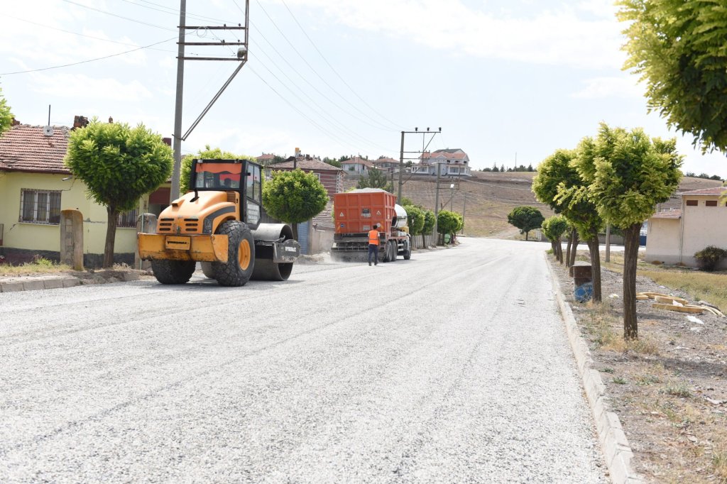Belediyemizden Alaca’ya asfalt