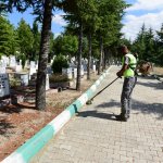 Mezarlıklar bayram ziyaretine hazırlanıyor
