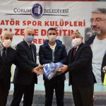 Belediyemizden amatör kulüplere malzeme yardımı