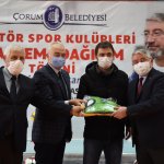 Belediyemizden amatör kulüplere malzeme yardımı