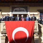 “Daha güçlü bir şekilde esnafımızın yanındayız”